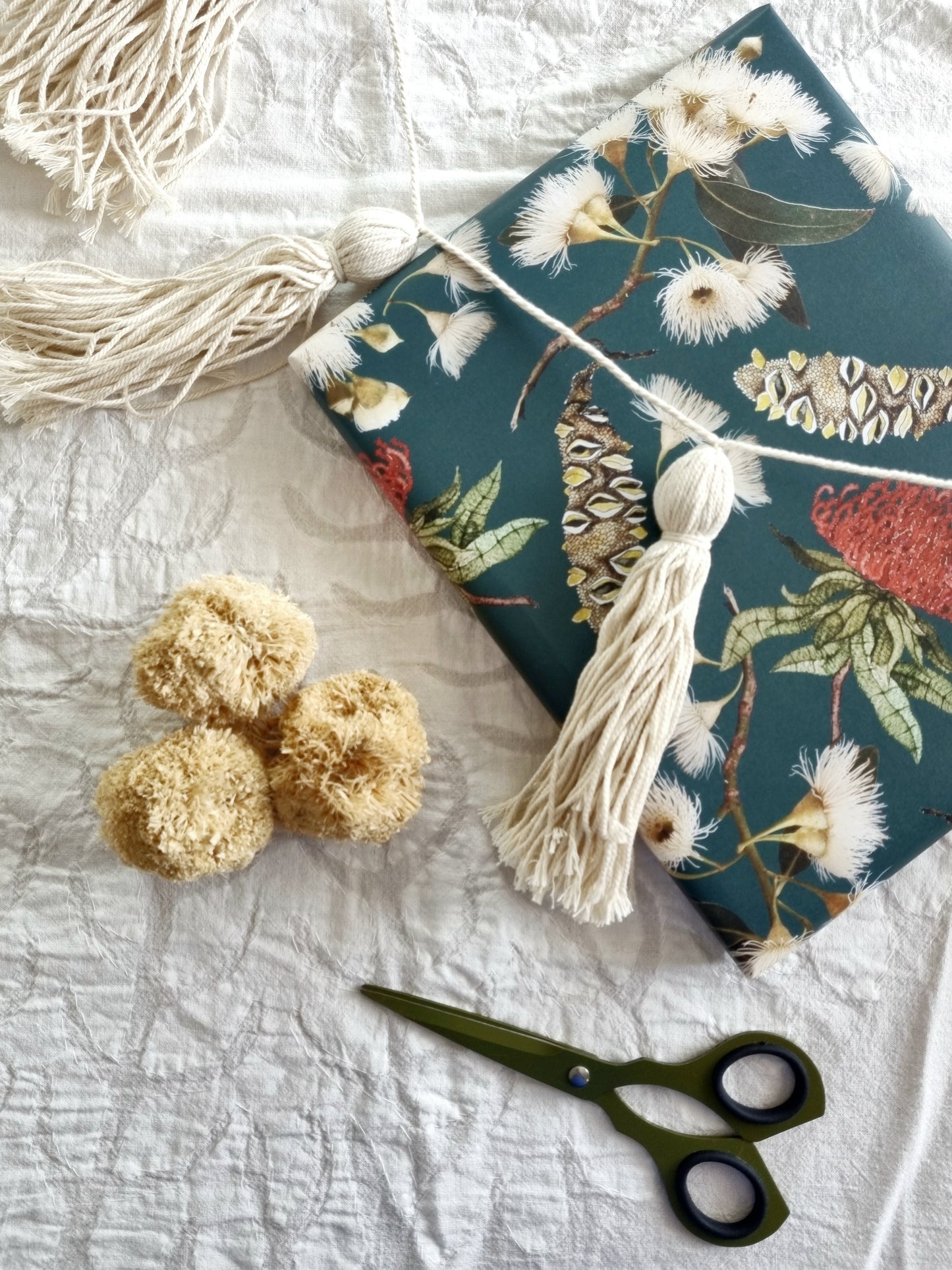 Wrapping Paper - Australian Botanicals (Six Sheets) NEW SIZE