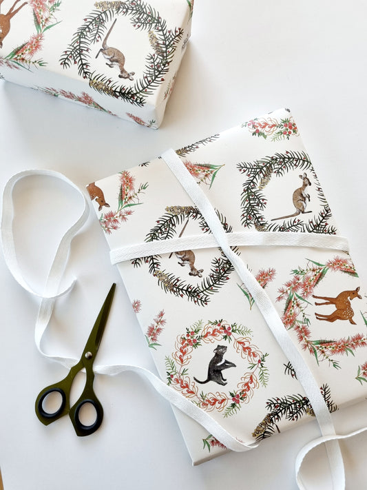 Wrapping Paper - Classic Christmas (Six Sheets) NEW SIZE